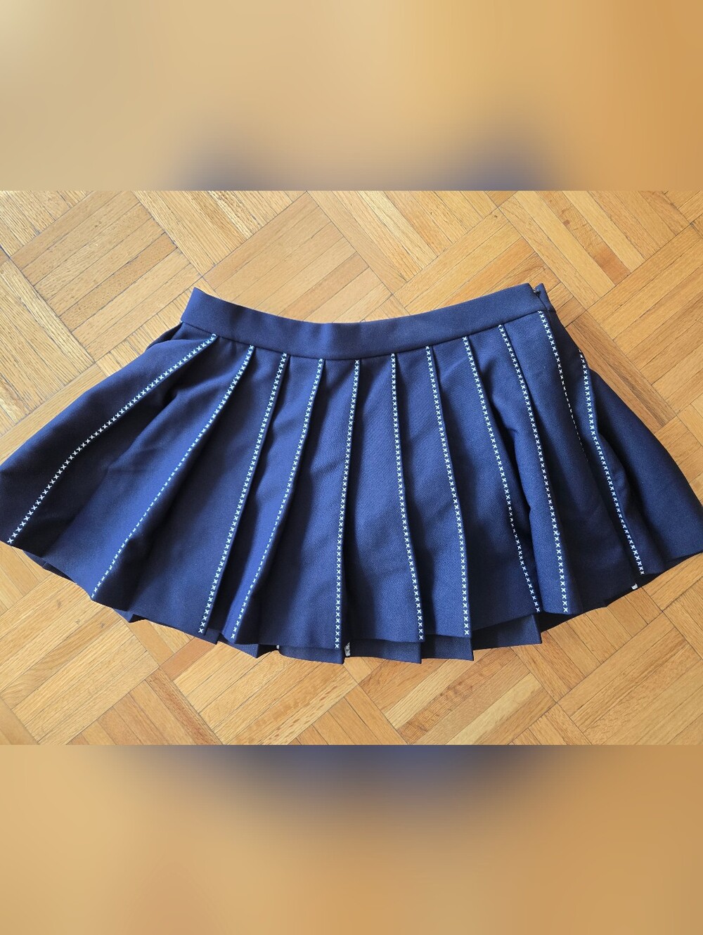 Brand New With Tags Tory Burch Navy Embroidered Pleated A-Line Skirt